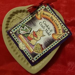 Brown Bag Cookie Art Mold Cupid Heart 1992 Crafts